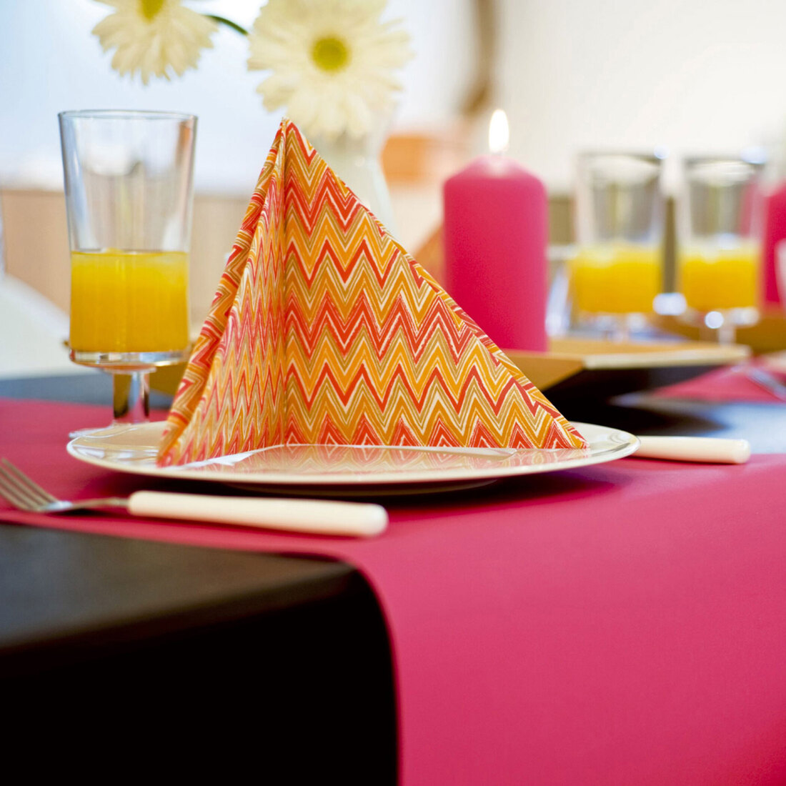 501TI392H3R_Zigzag_Red_33x3